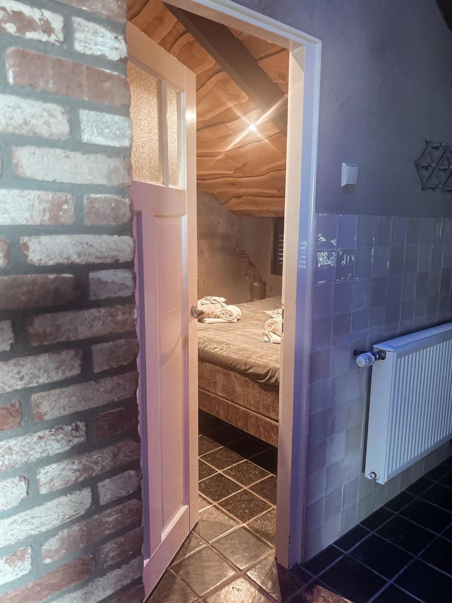 Betuwsch Badhuys Bed & Breakfast Lienden Bagian luar foto